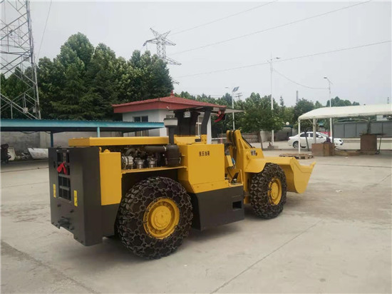 山東井下裝載液壓油量的注意事項(xiàng)